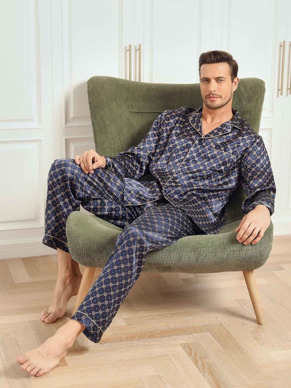 SilkSilky 100% Mulberry Silk Navy Chain Print Long Sleeve Pajama Size Medium